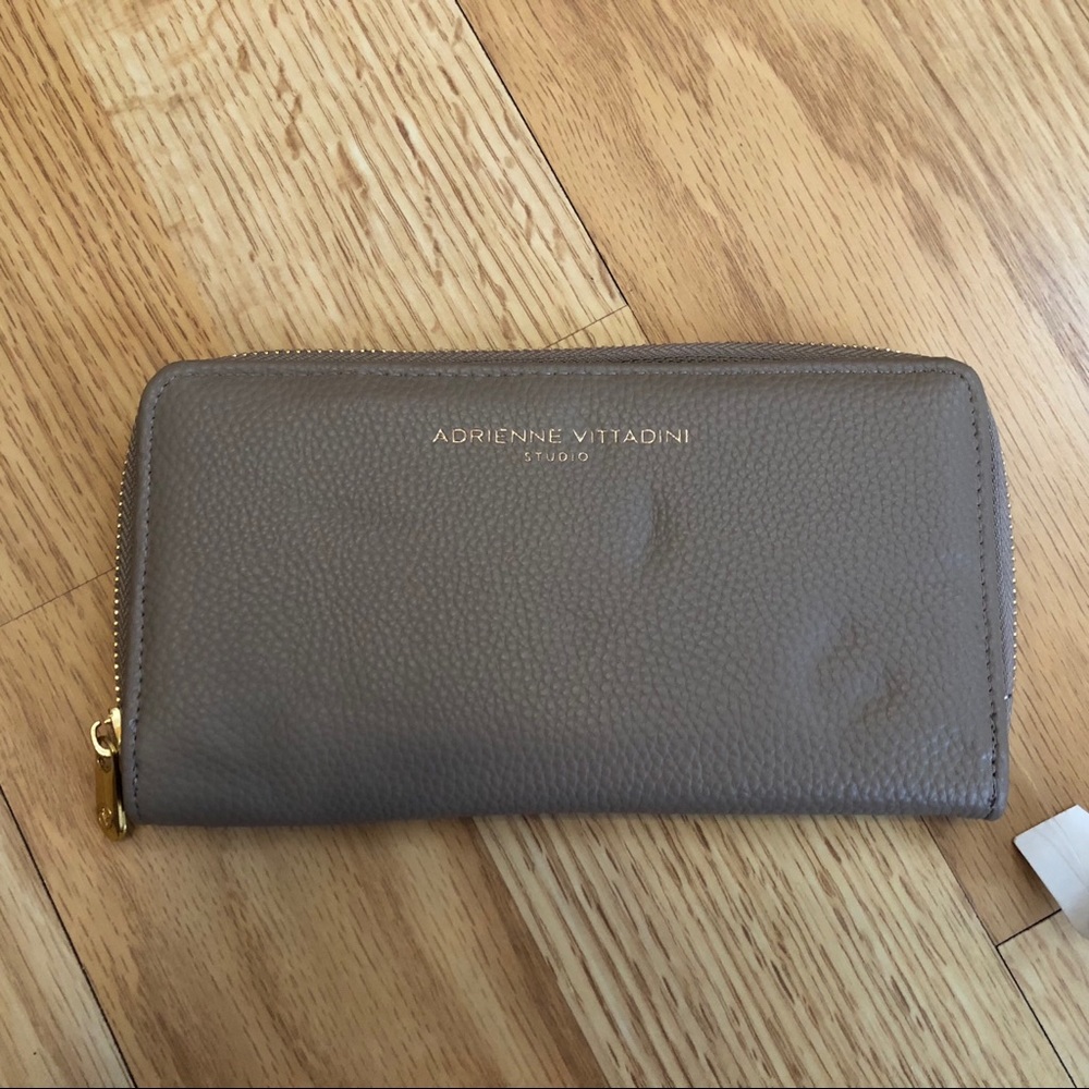 Adrienne Vittadini Wallet